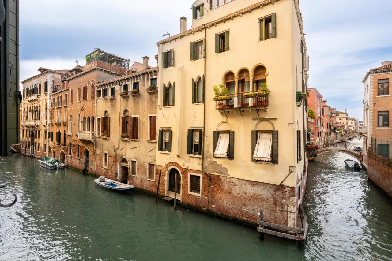 Palazzo Borgoloco Veneza Exterior foto